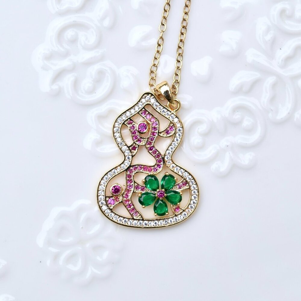 Golden Crystals Flora Gourd Charm Necklace